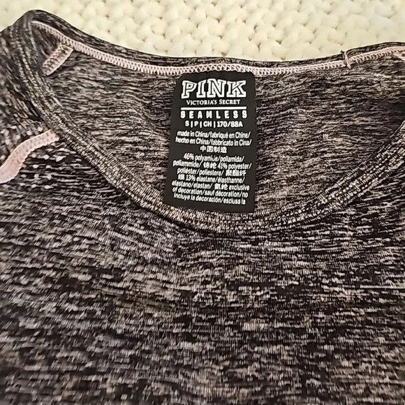 PINK Workout crop top - Picture 3 of 4